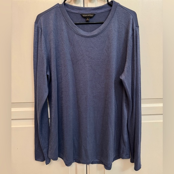 Banana Republic Classic Minimalist Blue Crewneck Size XL - Picture 1 of 4